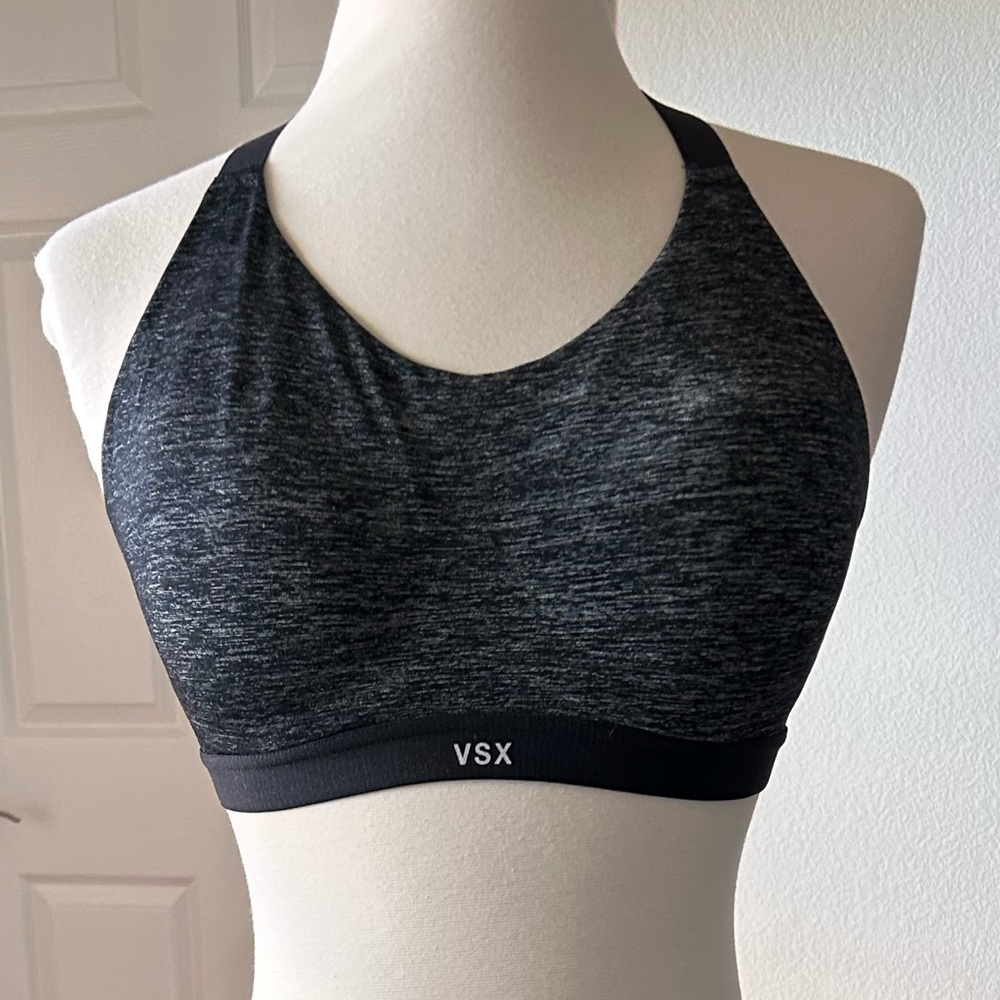 Victoria’s Secret - 32DD Sports Bra